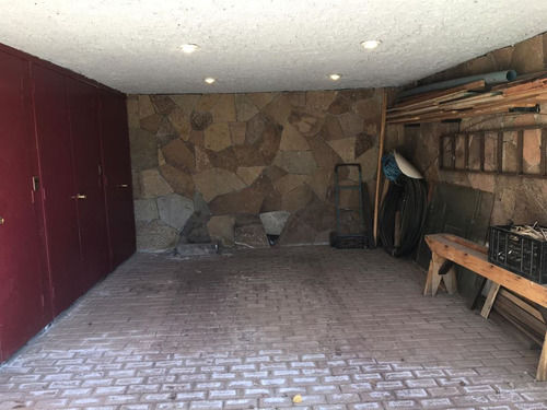 Casa En Venta De 4 Dorm. En Lo Barnechea