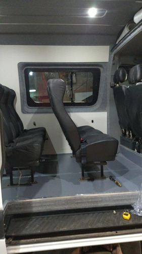Mercedes-benz Sprinter 515 8+1