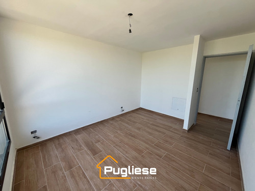 Casa En Venta A Estrenar Con Pileta. Lote Interno. Acacias Puertos