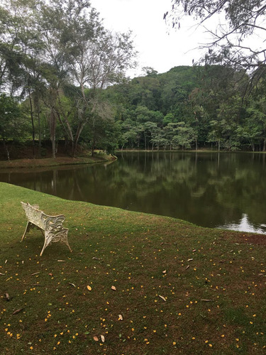 Casa Em Condomínio De Alto Padrão A 10 Min De São Paulo
