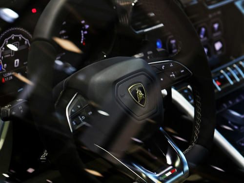 Lamborghini Urus 4.0 V8 TURBO GASOLINA LP650-4 AUTOMÁTICO
