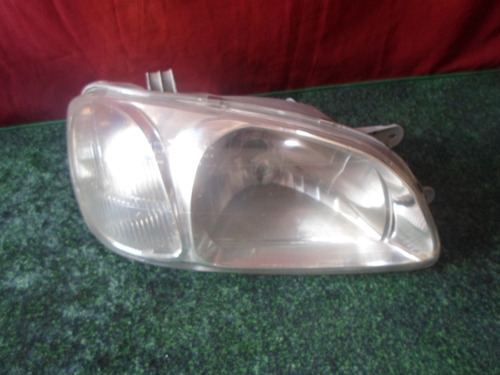 Faro Derecho  Kia Carnival 2000