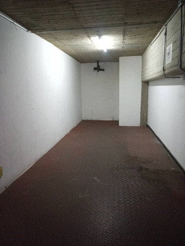 Imagen 22 de 30 de Alquiler De Planta Comercial En Edificio Boleita Sur