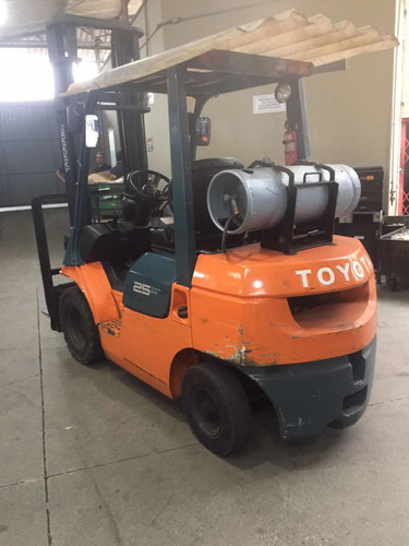 Imagem 2 de 7 de Toyota 7fg25