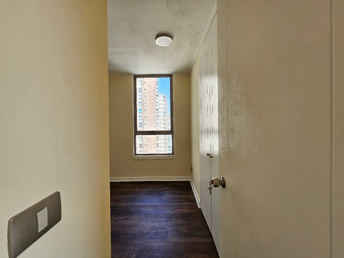 Depto 74 M², Carmen 297 Esquina Marin, Santiago Centro