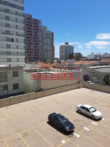 Imagen 4 de 18 de Apartamento En Peninsula, 1 Dormitorio *