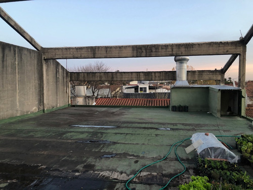 Propiedad Comercial Con Vivienda En Venta Martinez