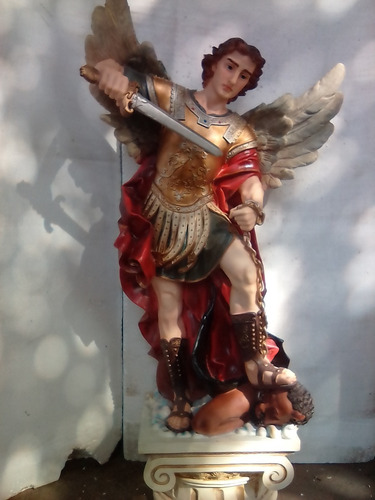 Imagen 2 de 5 de San Miguel Arcangel Gignte, Poliresina, 1,50 Cm, Marca Jadro