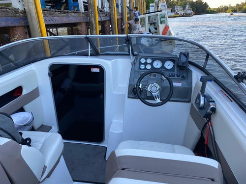 Imagen 3 de 7 de Quicksilver 2002 Cuddy Evinrude 135 2018