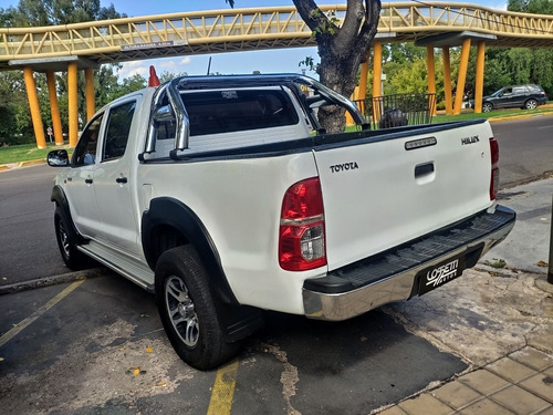 Imagen 8 de 12 de Toyota Hilux 2013 2.5 Cd Dx Pack I 120cv 4x2