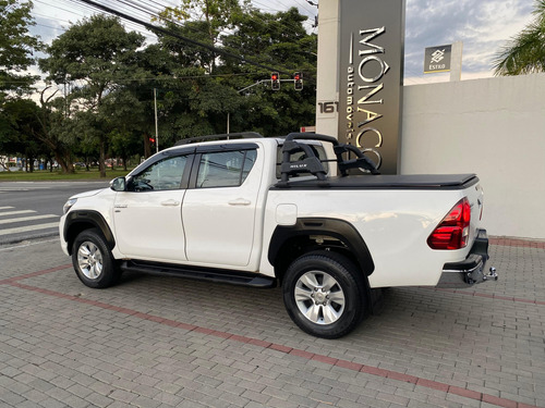 Toyota Hilux 2.7 SR 4X2 CD 16V FLEX 4P AUTOMÁTICO