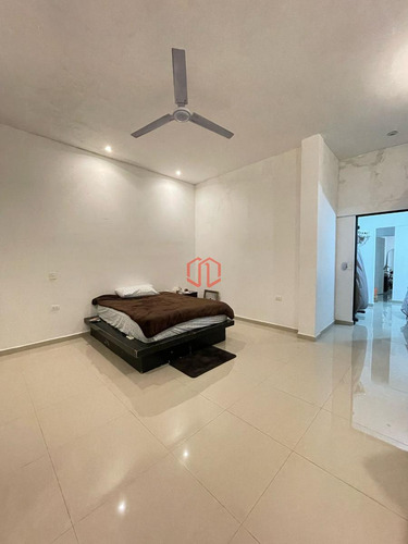 Casa En Venta En Mirador La Silla 3 Niveles, Terraza Y Cochera Techada A 3 Cuadras Estadio Bbva