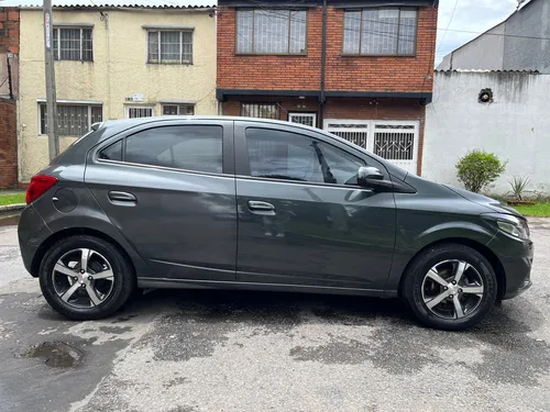 Chevrolet Onix 1.4 Ltz 4 p