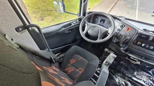 Mercedes Benz Axor 2041 4x2 Toco 2019