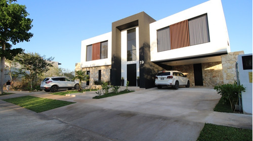 Casa De Lujo En Venta En Cabo Norte, Mérida Yuc.