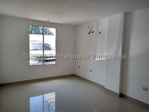 José Trivero Vende Hermoso Apartamento Ubicado En Excelente Zona De Cabudare