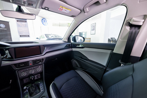 Imagen 14 de 15 de Volkswagen Taos Comfortline 250 Tsi At My23 #30