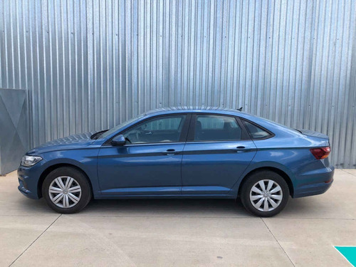 Imagen 2 de 15 de Volkswagen Jetta 2019 1.4 Trendline At