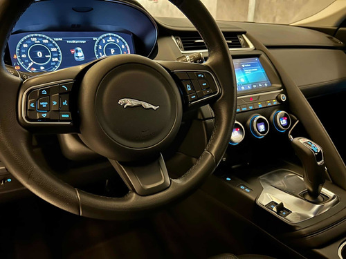 Imagem 10 de 14 de Jaguar E-pace 2.0 P250 S Flex 2019 23.000km Com Teto E Couro