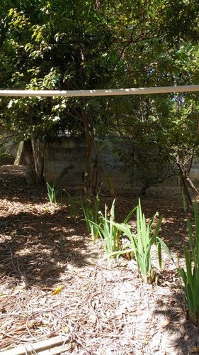 Terreno De 8.100 M² Em Esmeraldas. Ótimo Para Casa Geminadas. - 995