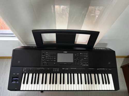 Yamaha Psr Sx700