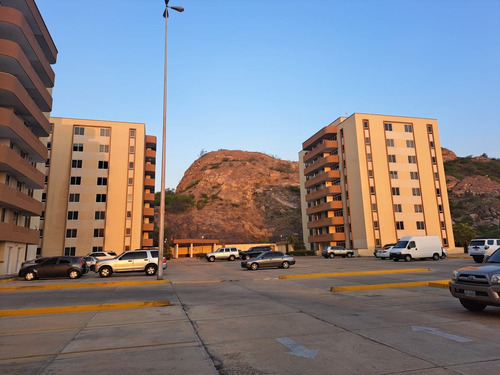 Imagen 2 de 15 de Apartamento En Venta Costa Guaica , Lecheria Estado Anzoategui
