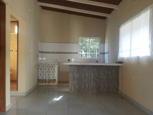 Imagen 7 de 12 de Casa De 2 Niveles- Los Robles