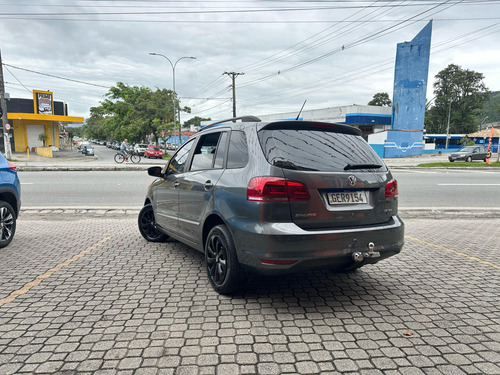 Volkswagen Fox 1.6 MSI TOTAL FLEX CONNECT 4P I-MOTION