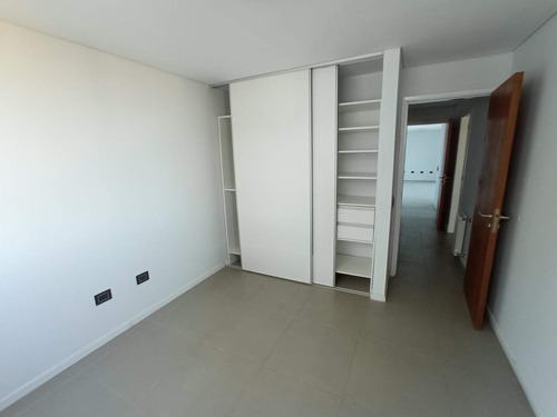 Opera Luxury 2 Dorm Balcon Cochera Departamento Venta Las Rosas