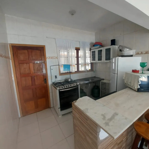 Casa Com 2 Quartos E 2 Banheiros