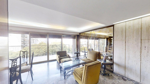 Departamento De 4 Ambientes En Venta En Flores.