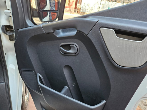 Renault Master 2.3 T4 Dci130 L2h2 Aa Furgon Largo