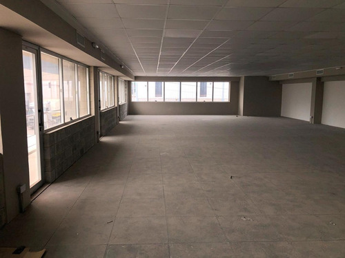 Imagen 4 de 11 de Oficina En Alquiler :: Parque Industrial Moron :: 132m2