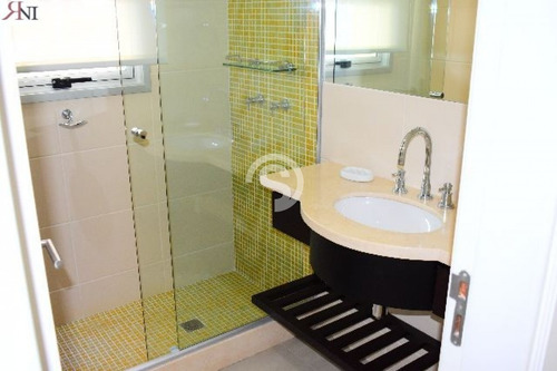 Apartamento En Alquiler, Brava- Ref: 2997