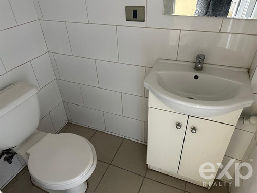 Arriendo Local Comercial Con Alto Trafico En Avda La Dehesa