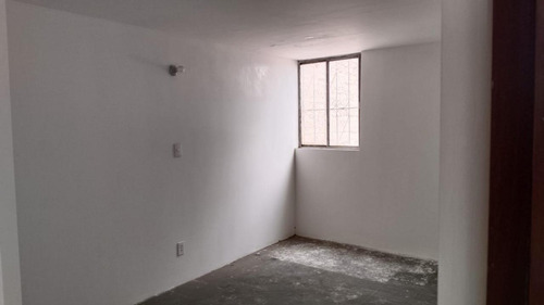 Casa En Venta Con Excelente Precio En U. H. La Colmena Iztapalapa