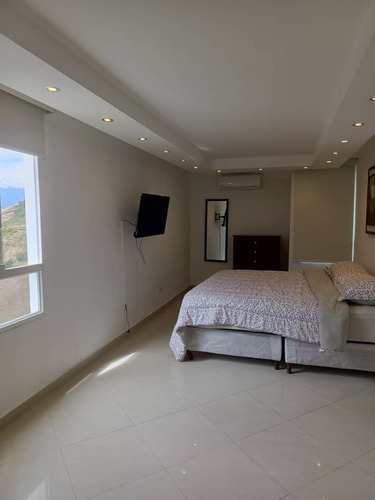 Alquiler/ Apartamento / El Encantado, Primera Etapa / 75,65m² /2h /2b/ 1e