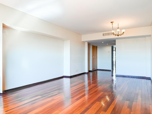 Departamento De 4 Ambientes En Alquiler, Con Balcón , Cochera Y Baulera De 30 M² - Acassuso
