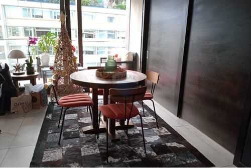 Venta De Moderno Departamento En Las Condes 2 D.