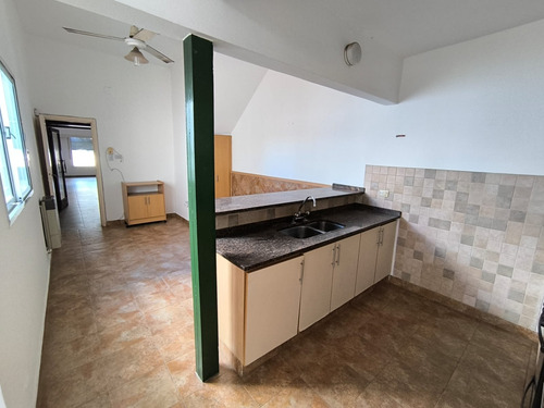 Casa En Venta - Barrio Juniors - 4 Dormitorios