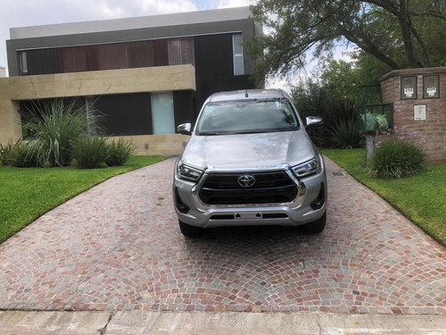 Imagen 12 de 19 de Toyota Hilux 2021 2.8 Cd Srx 177cv 4x2 At