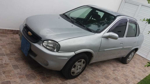 Vendo Corsa Sedan Da Chevrolet Na Cor Prata 4 Portas