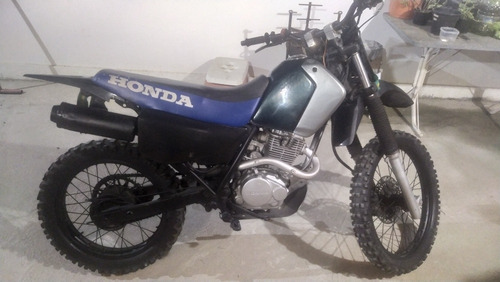 Imagem 2 de 9 de Honda Nx 200
