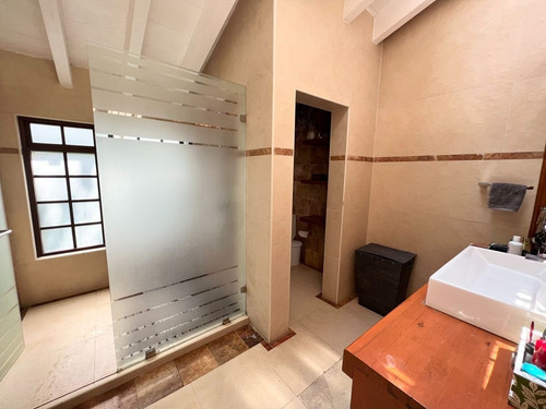 Imagen 9 de 30 de Casa En Venta En Av. Desierto De Los Leones, Santa Rosa Xoch