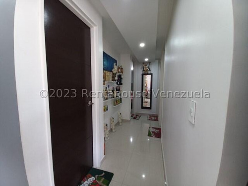Apartamento En Venta Guarenas La Vaquera Fn