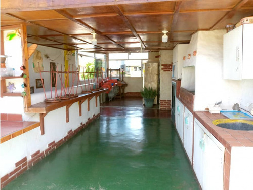 Posada En Venta En Tucacas Cg-8004361