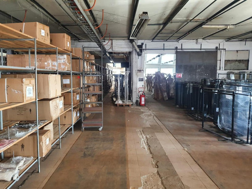 Imagen 5 de 17 de Depósito -deposito Prox A Shopping Tres Cruces