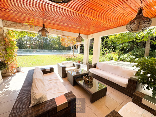 Gran Casa Con Piscina Y Jardines 5d+4b+5e - Las Pircas