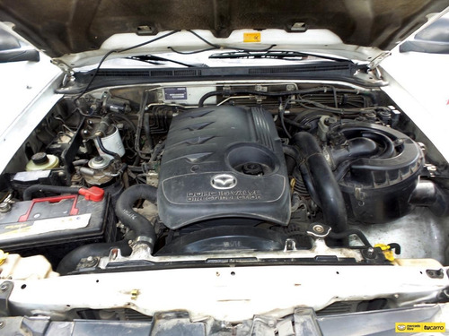 Imagen 16 de 25 de Mazda Bt-50 Estacas Doble Cabina