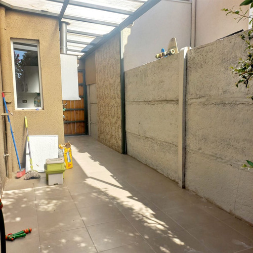 Casa En Venta De 3 Dorm. En Lampa (sin Comisión)